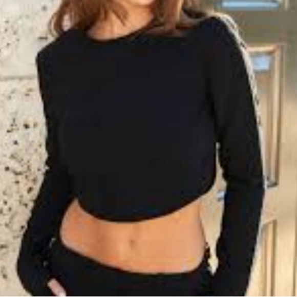 STREETWEAR Society Black Crop Hoodie Size Small - Picture 1 of 4